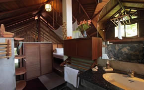 Bridge House Railay Beach, Wing D bathroom