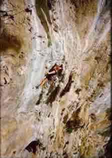 Tonsai Beach Climbing- 4th pitch of humanality