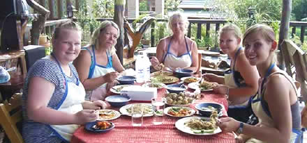 Thai Cooking- Eating